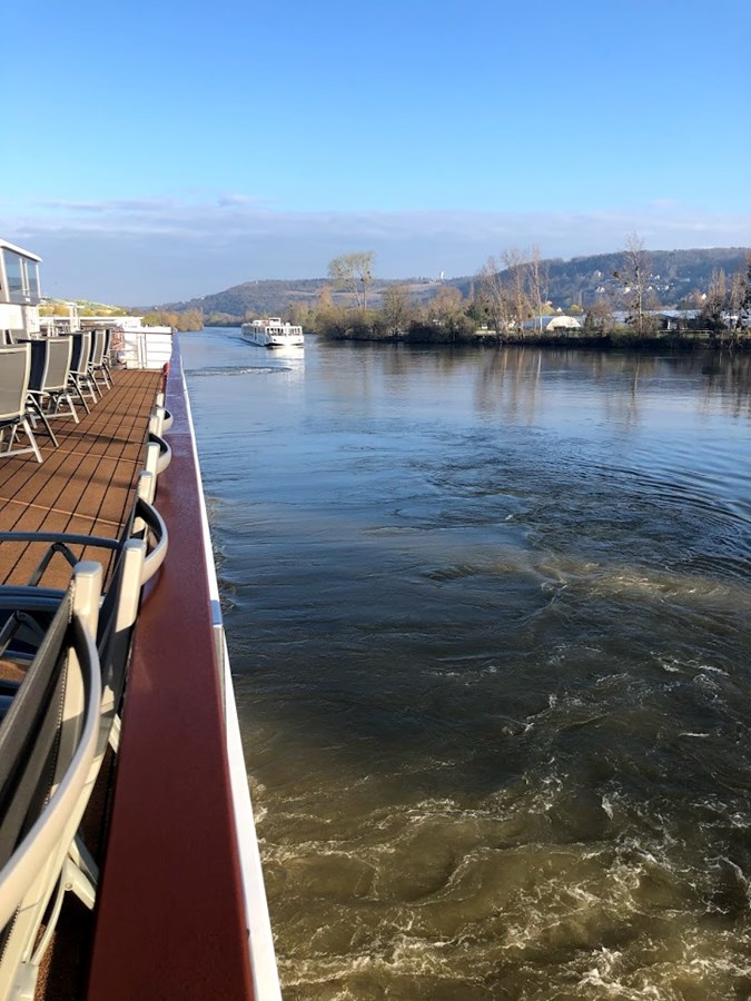 Cruising the calm, open Seine River