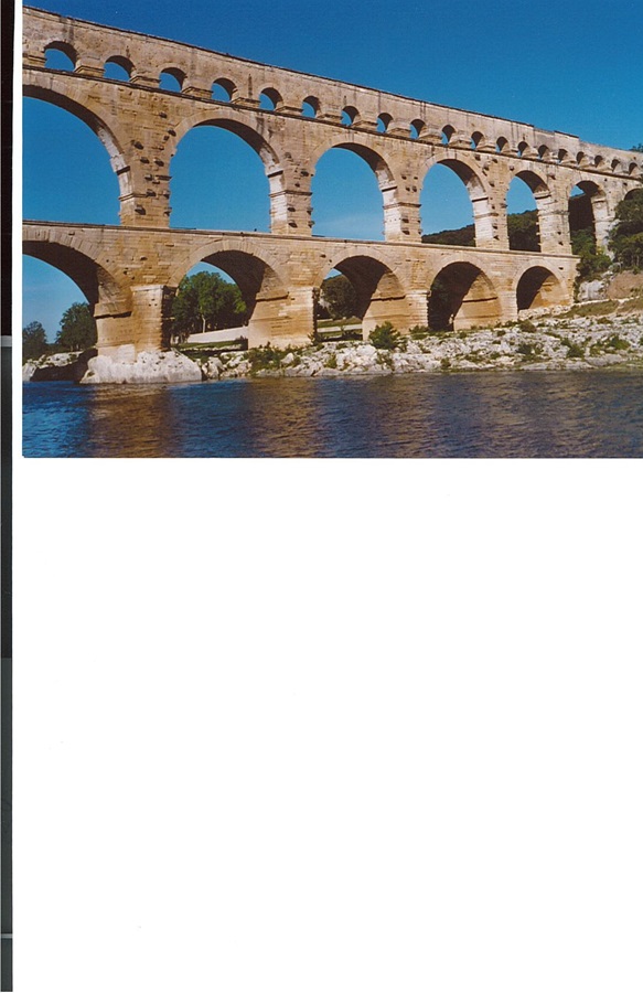 Pont Du Gard aqueduct