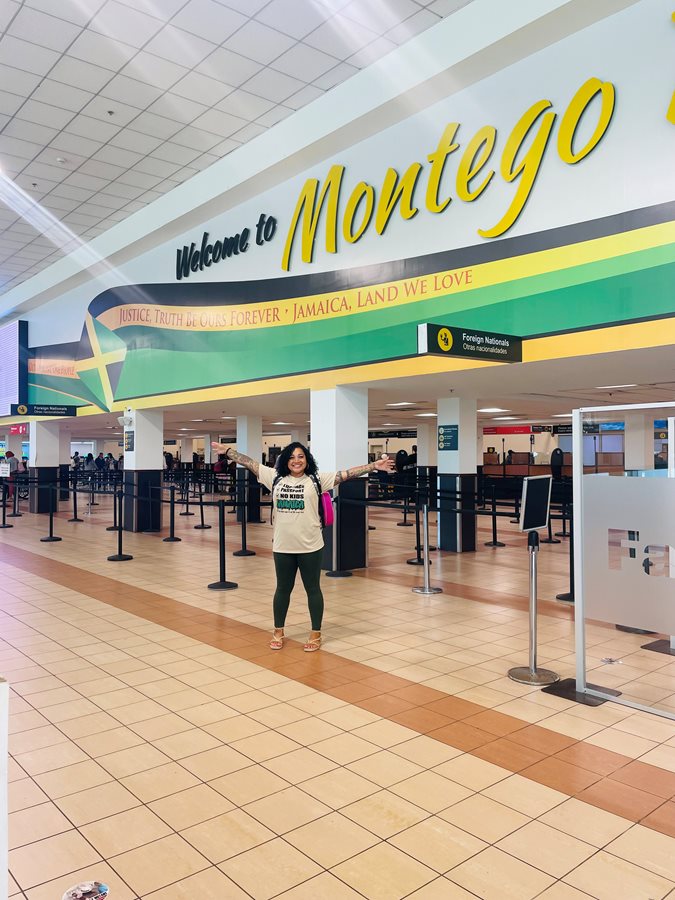 Skipping immigration thanks to Club Mobay!