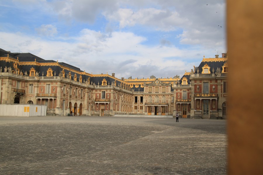 Plance Of Versailles Coutyard