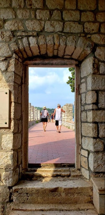 Peeking out of a monastery in Croatia