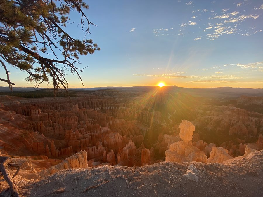Sunrise over Bryce Canyon