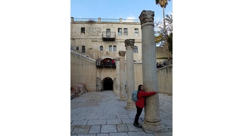Up close with a Roman column in Jerusalem