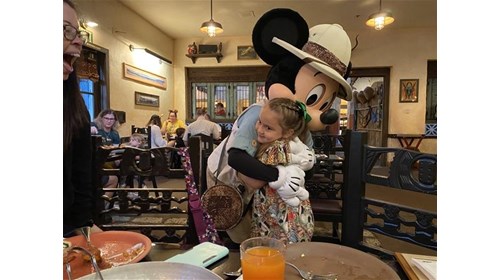 My daughter meeting Mickey for the first time!